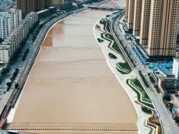烏魯木齊機(jī)場(chǎng)改擴(kuò)建工程飛行區(qū)場(chǎng)道工程 01 標(biāo)段及圍界附屬工程標(biāo)段順利通過(guò)行業(yè)驗(yàn)收